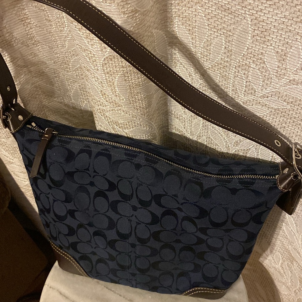 Coach Signature Shoulder Bag - Picture 12 of 12